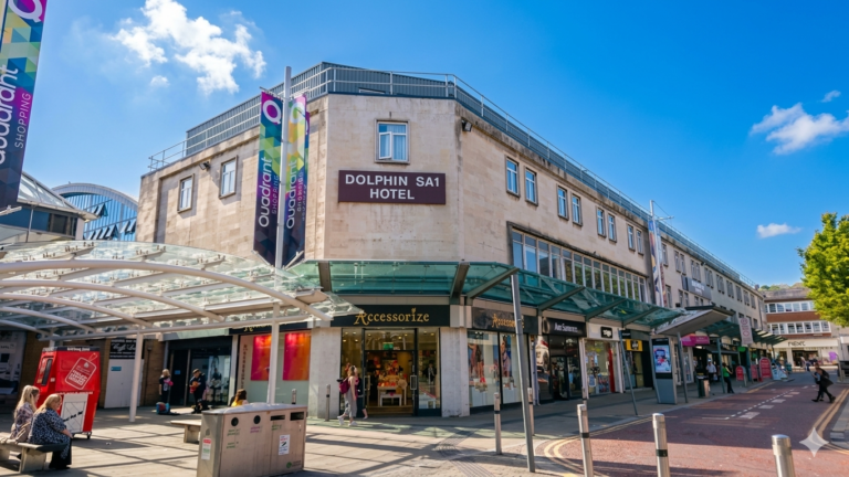 Dolphin SA1 Hotel and Swansea city centre location near Cafe Lucia with directions and opening hours